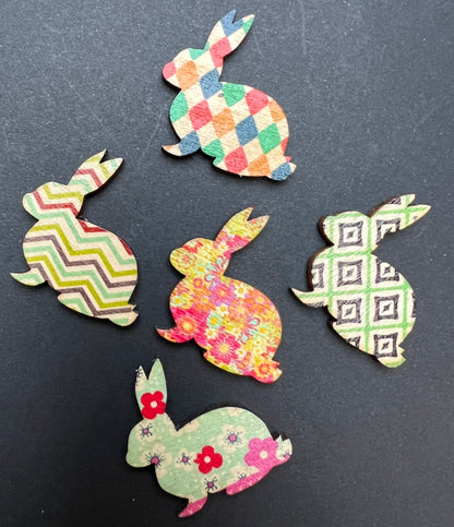 7 or 5 Wooden Flat Back 3cm Patterned Rabbits