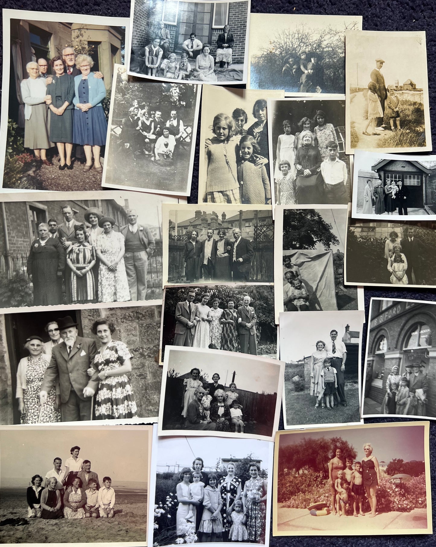 20 Lovely Old 1920s - 70s Family Photos (F13)