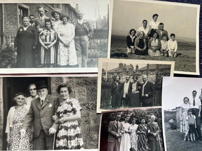 20 Lovely Old 1920s - 70s Family Photos (F13)