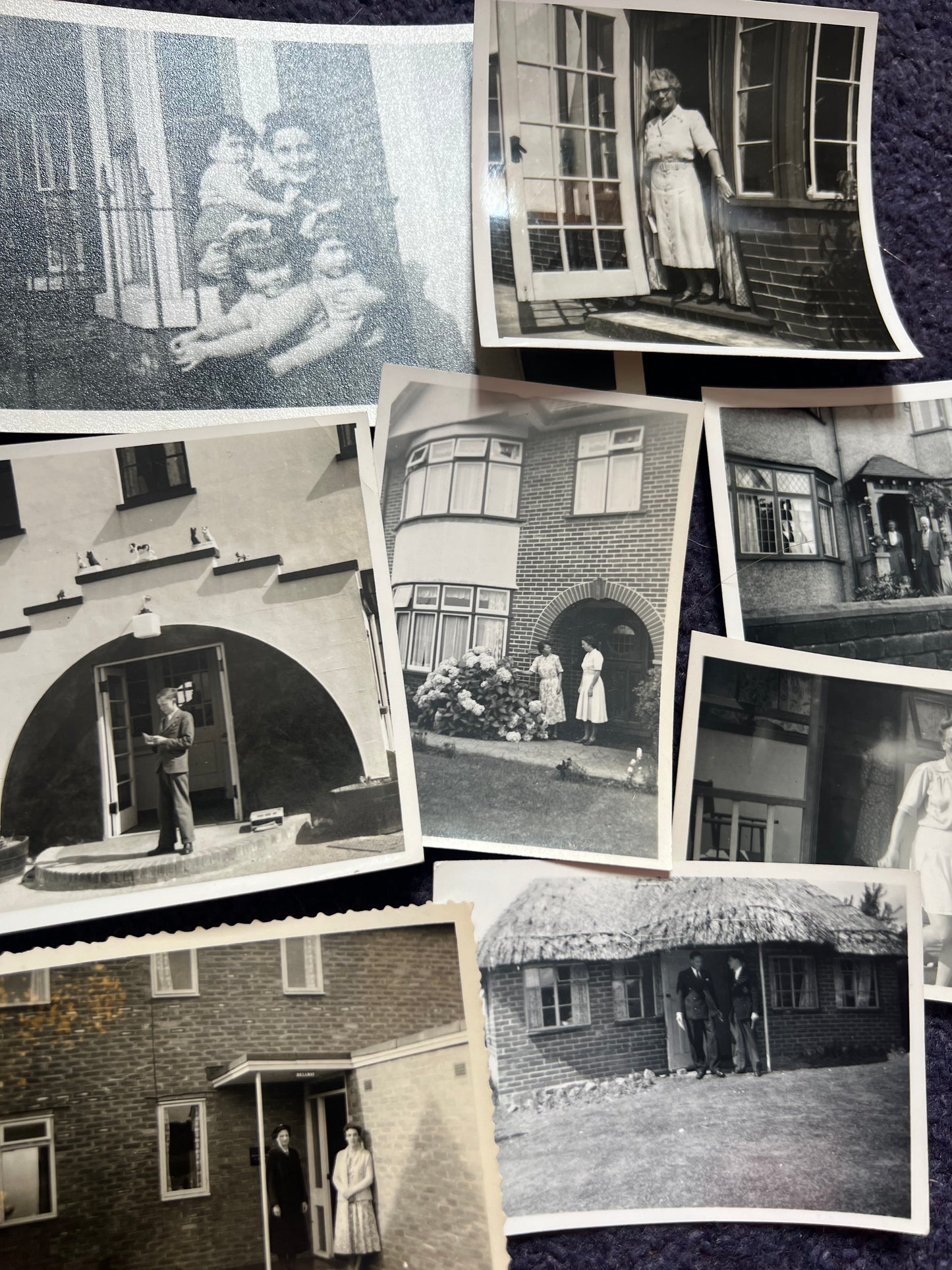 7 Old Photos from the 1920s - 50s of People Standing Outside Houses (F18)