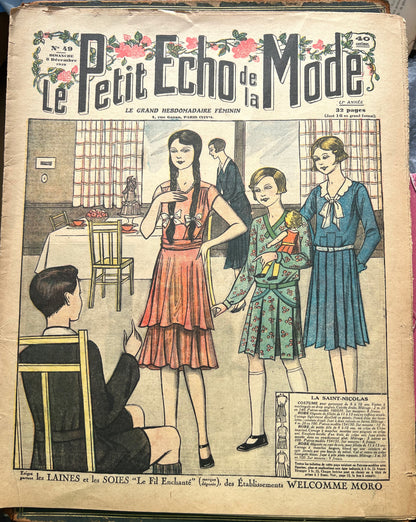 Flirting With The Boys on Front Cover of April 1929 French Paper Le Petit Echo de la Mode