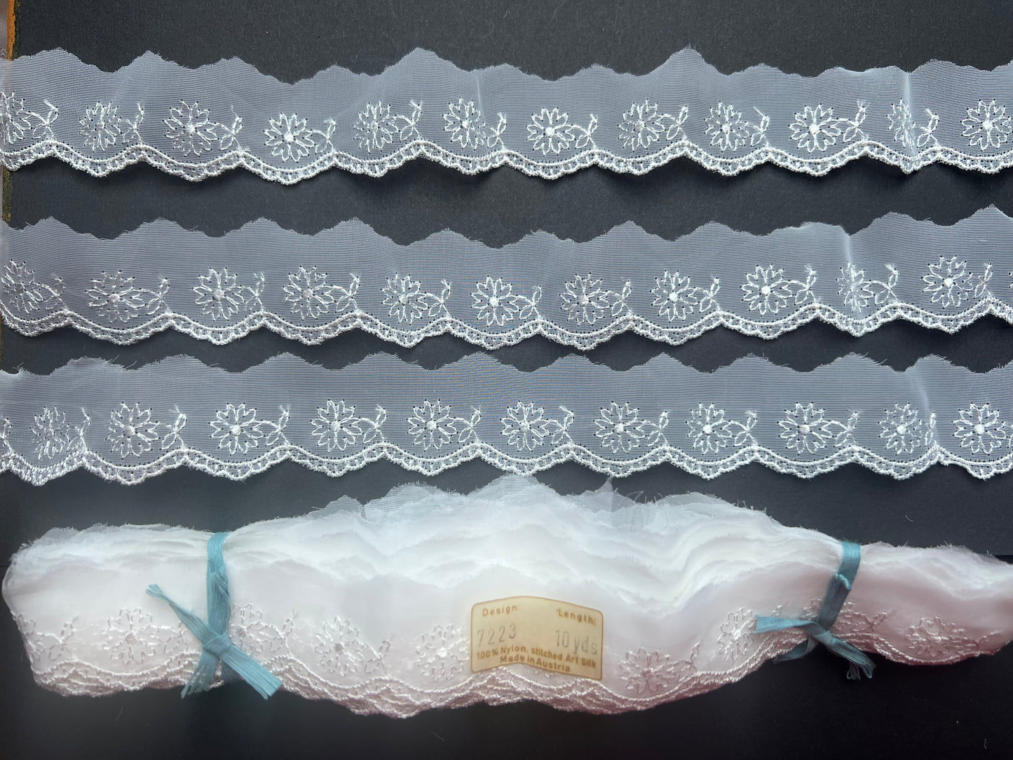 10yds Pretty Floral Vintage Austrian Art Silk White Trim