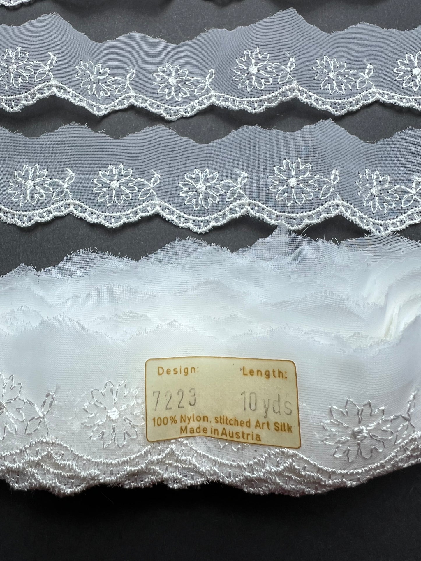 10yds Pretty Floral Vintage Austrian Art Silk White Trim