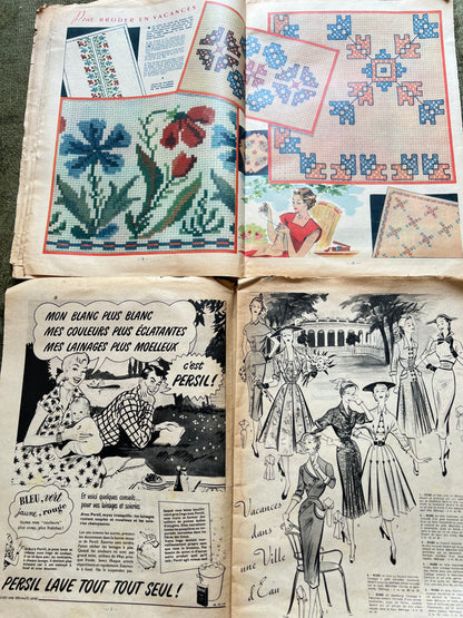 4 French Women's Magazines Votre Mode from 1952 incl. Crafts