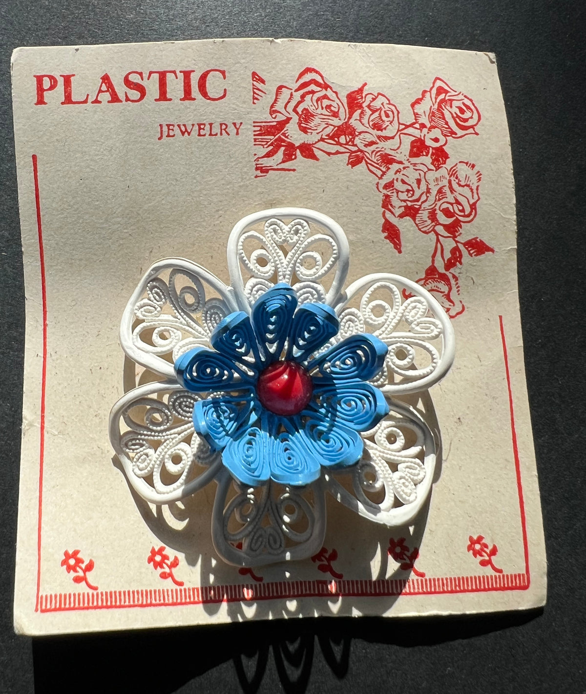 Vintage 1950s Big  Blue and White Filigree Flower Brooch