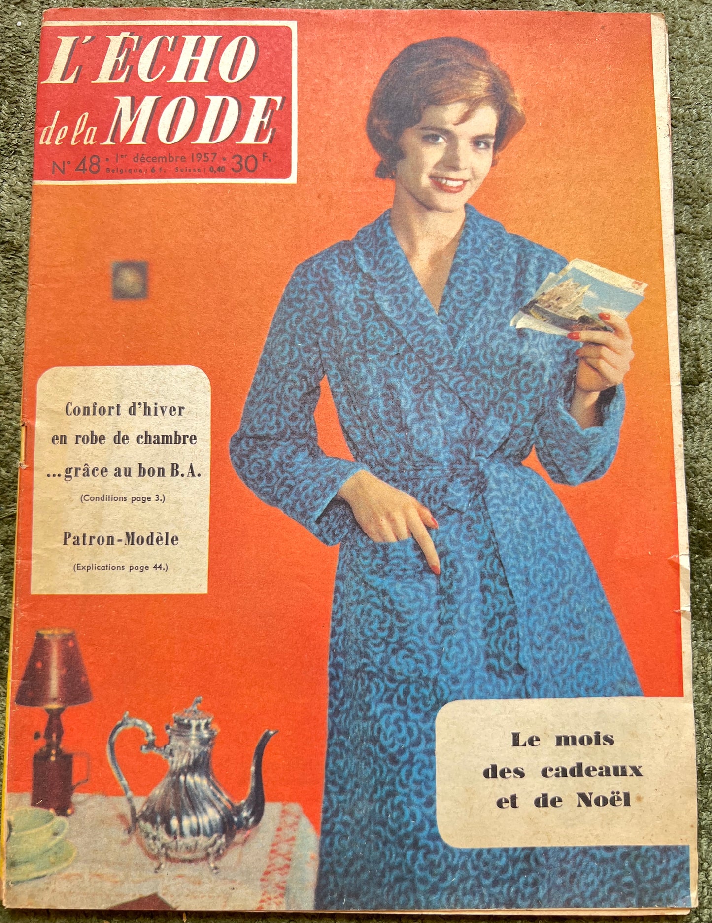 1st December 1957 edition of French L'Echo de la Mode incl. Christmas Present Ideas.