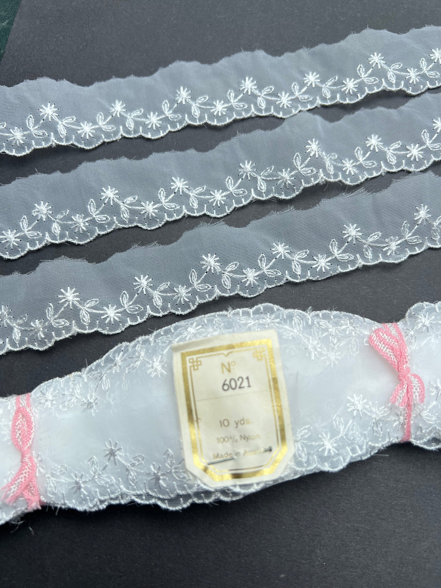 Job Lot of 7 Unused Bundles 70m of Genuine Vintage Austrian Pretty Lace Trim