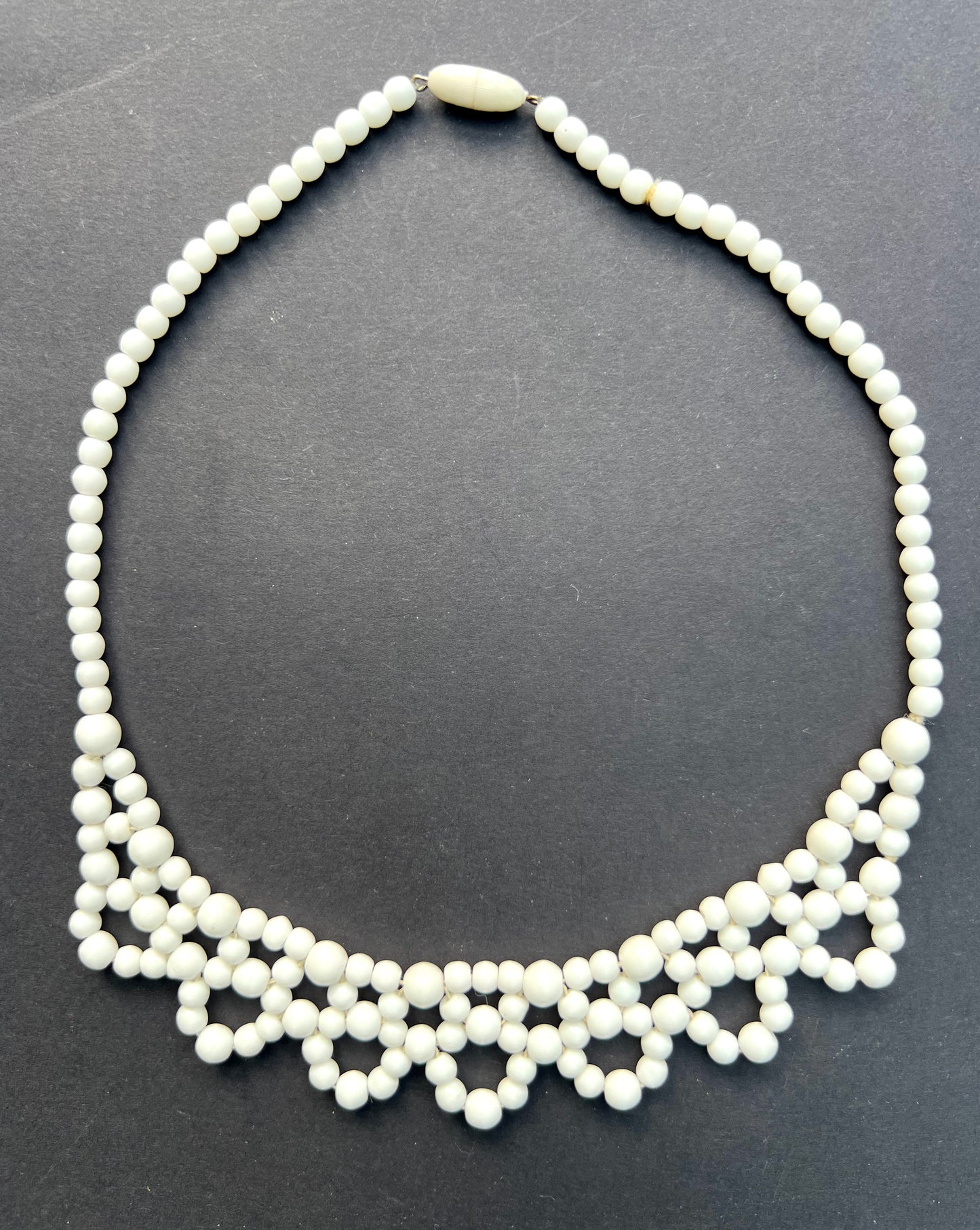 Pretty Vintage White Glass Bead Necklace