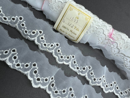 Job Lot of 7 Unused Bundles 70m of Genuine Vintage Austrian Pretty Lace Trim