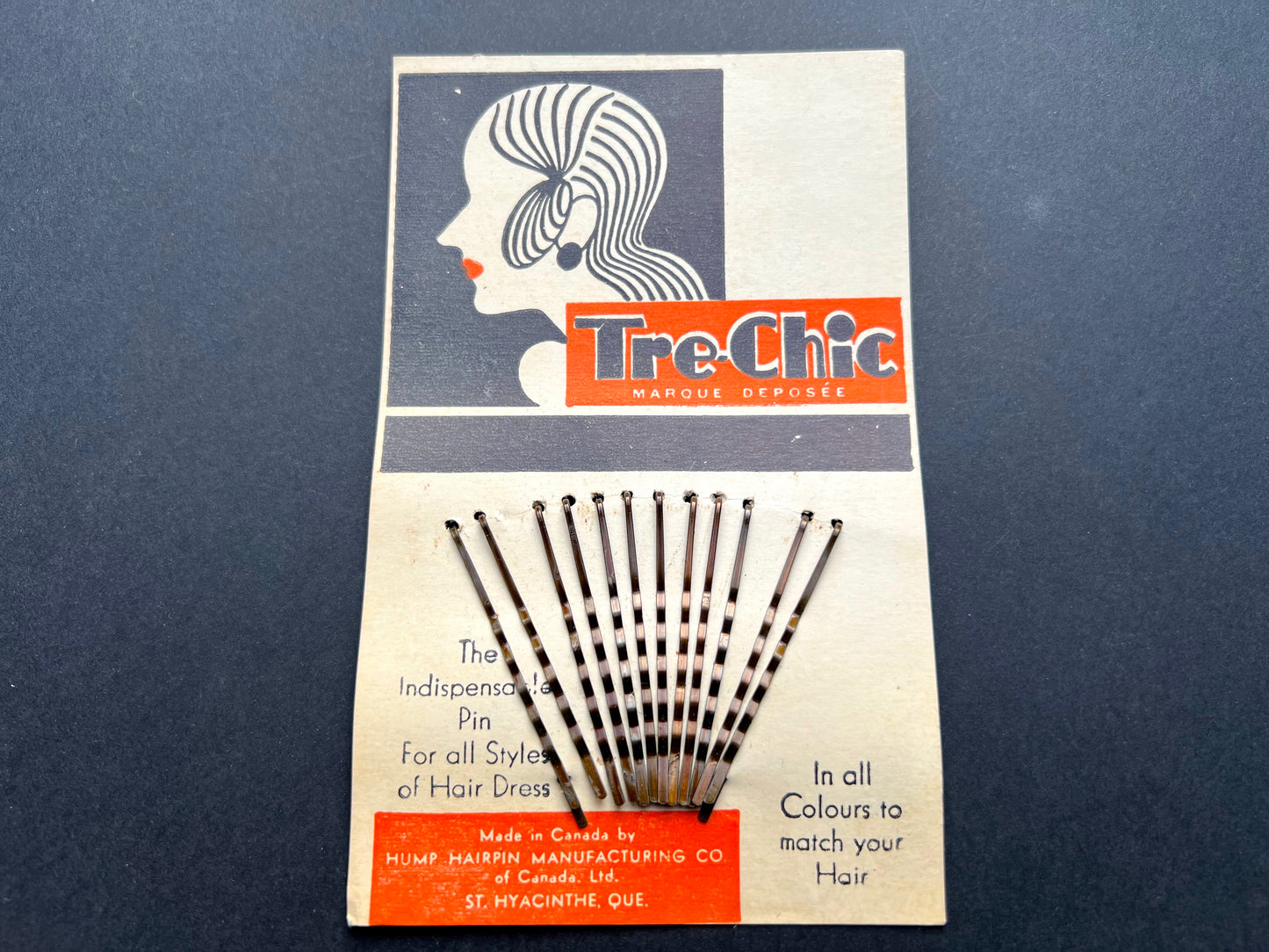 Delightful Display card.. Tre-Chic 1940s Hair Pins