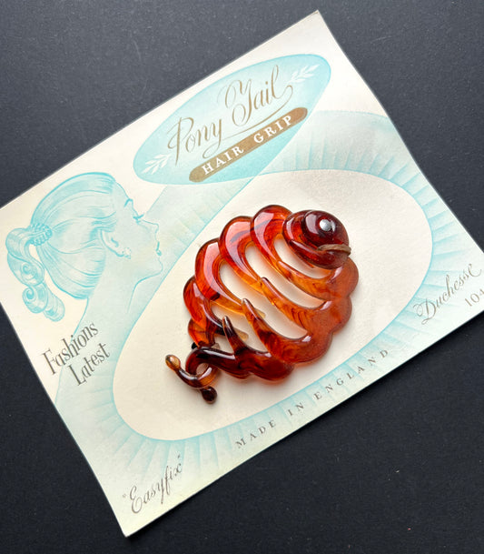 British 1950s Pony Tail 7cm Hair Grip/ Banana Clip on Lovely Display Card.