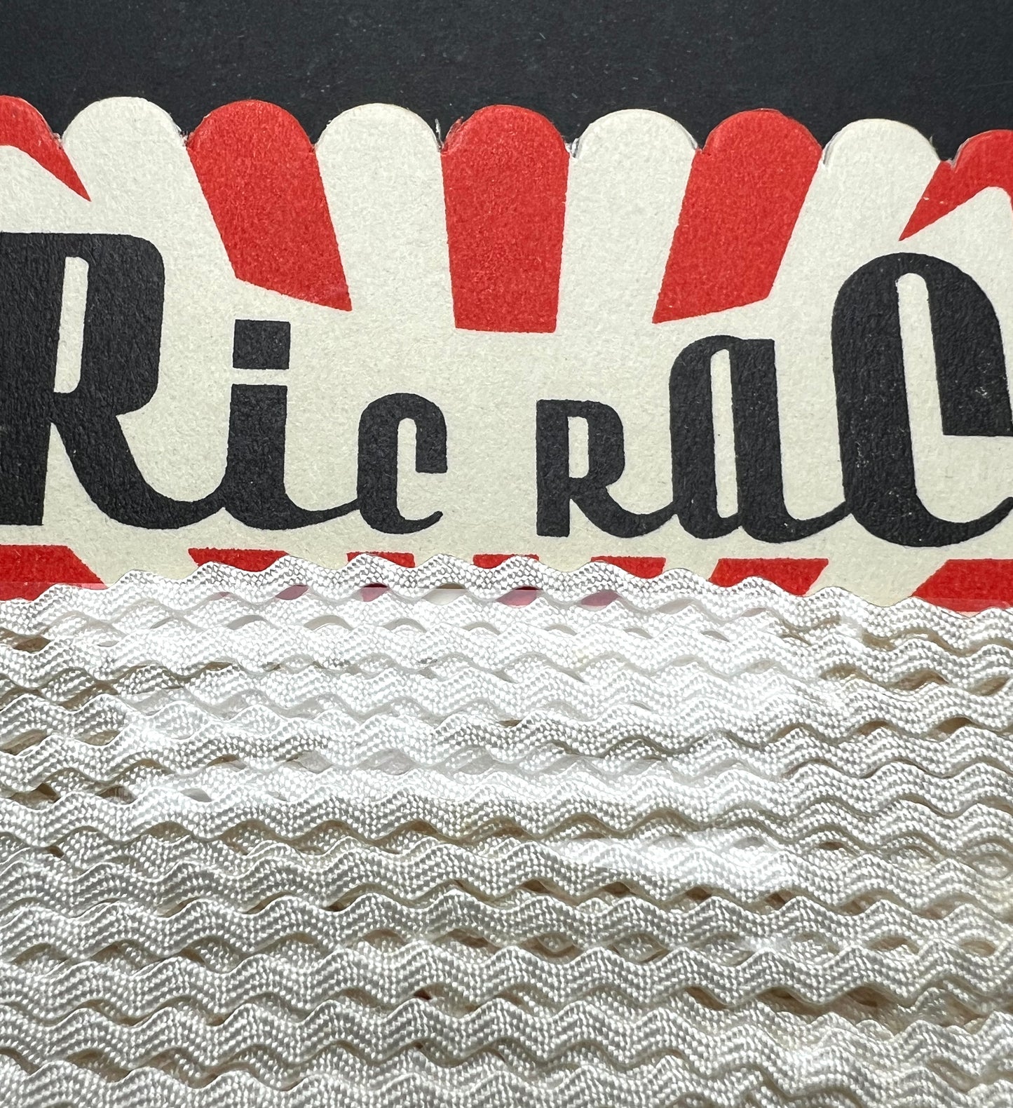 12yds Vintage 2mm Cotton RicRac on Striking Mid Century Display Card