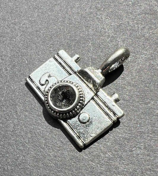 2cm Silver Camera Charm / Pendant