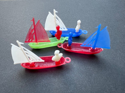 4 Lovely Little Vintage Sailing Boat Yacht Charms 3.5cm