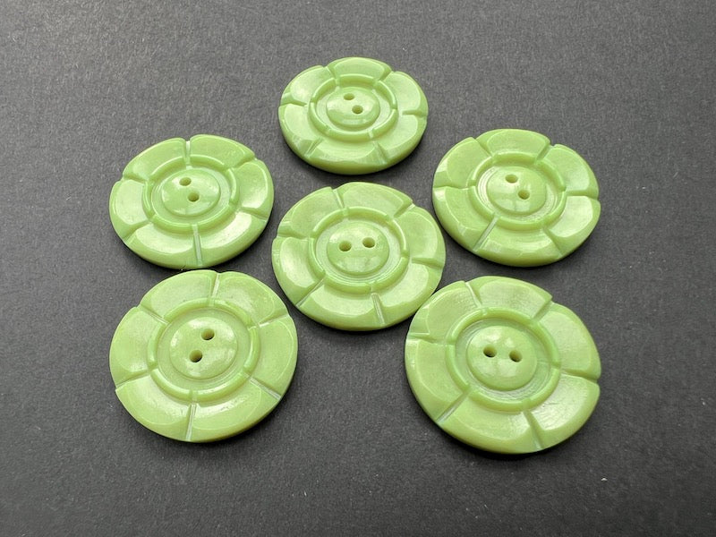 Pistachio Green 1940s 2.2cm + 1.6cm Buttons 6 loose or 24 on Sheet