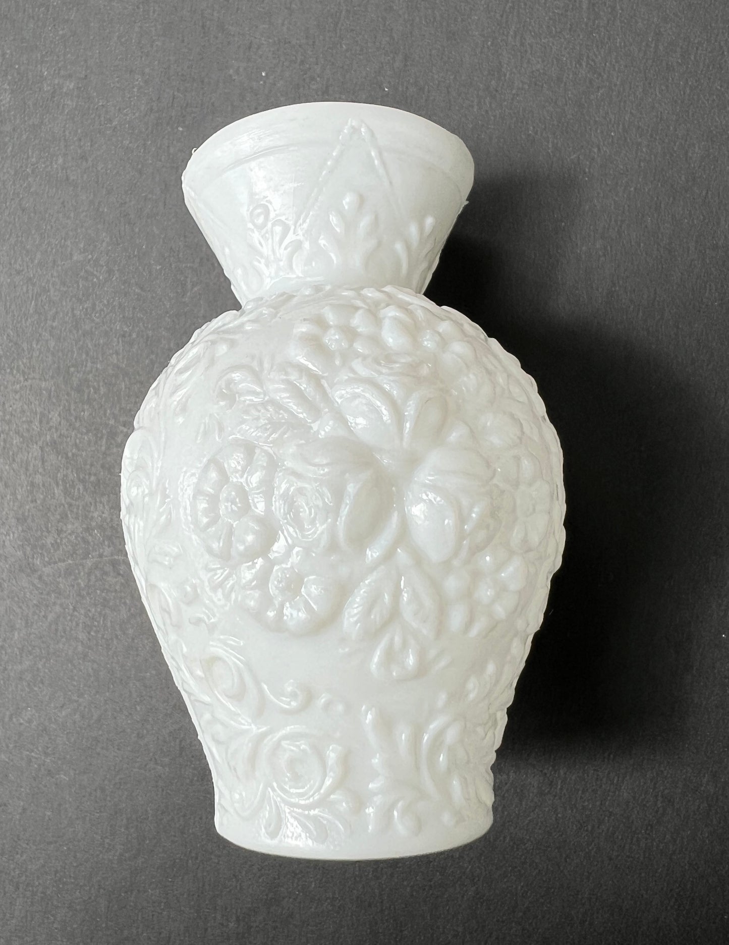 8cm Tall Flower Embossed Plastic Vase