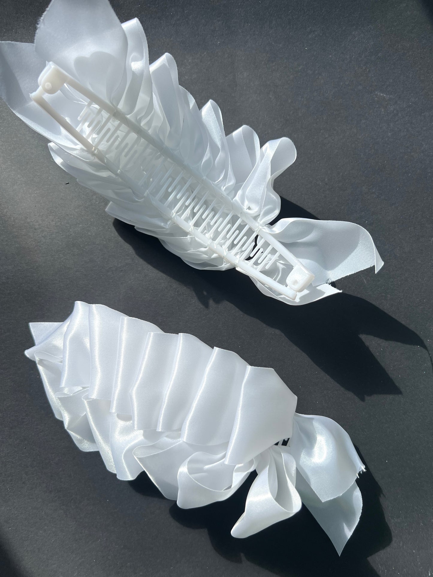 Impressive Vintage Ruffled White Satin Ribbon Hair Banana Clip - 17 - 23cm Long