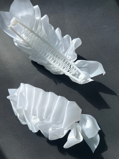 Impressive Vintage Ruffled White Satin Ribbon Hair Banana Clip - 17 - 23cm Long