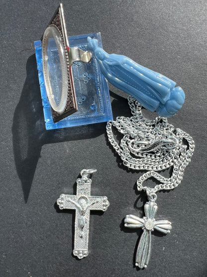 10 Pieces of vintage Catholic Kitsch