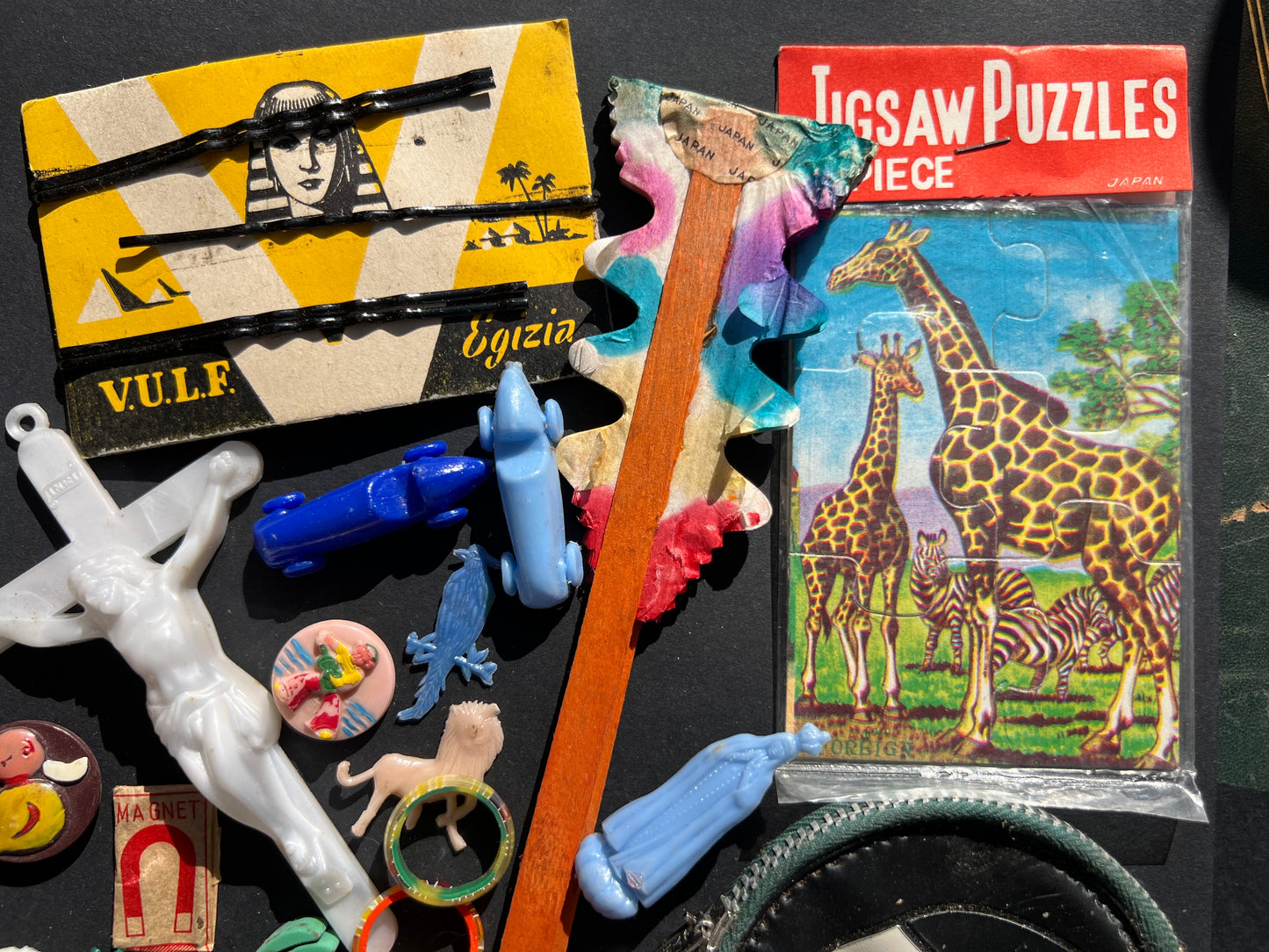 Job Lot of Vintage Toys Buttons, Transfers Etc from the Bottom of a Box (A)