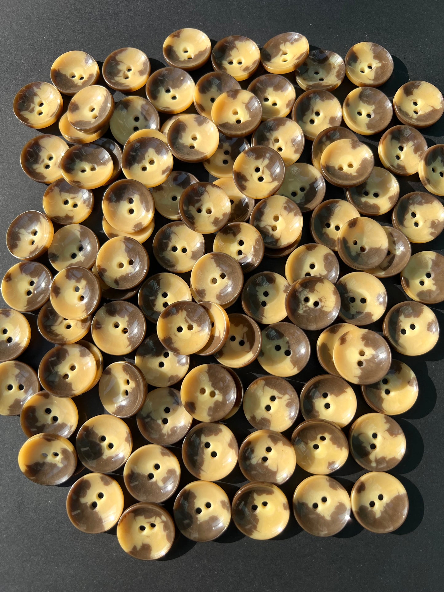 100 Coffee Caramel 2.5cm Mid century Lucite Bowl Shaped Buttons