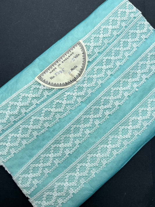 12 Yds Lovely Vintage English 1"  White Lace Trim