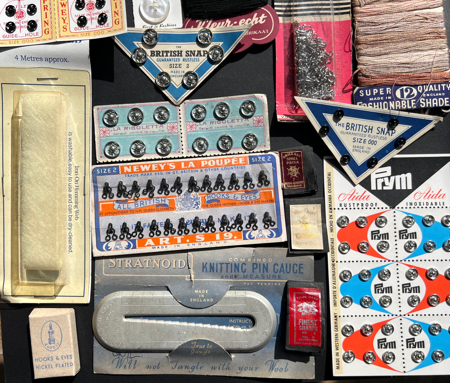20 pieces of Vintage Haberdashery