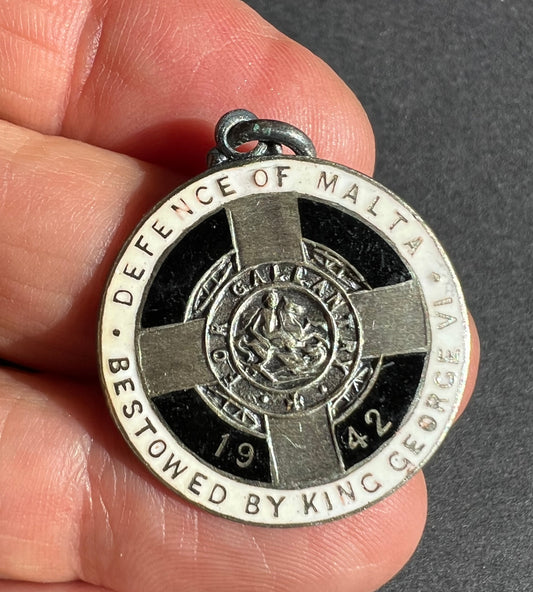 1942 Enamel DEFENCE OF MALTA BESTOWED BY KING GEORGE FOR GALLANTRY Medal