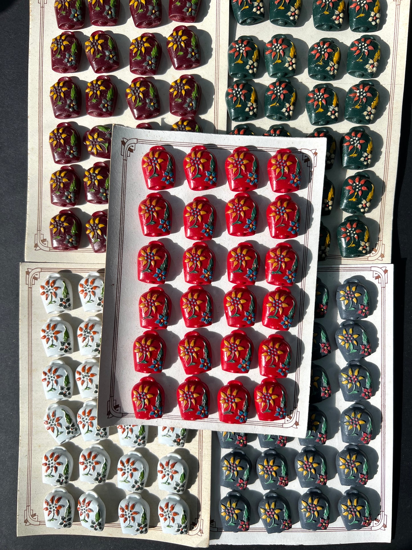 5 Sheets x 24 Charming Vintage Cowbell 2cm Buttons