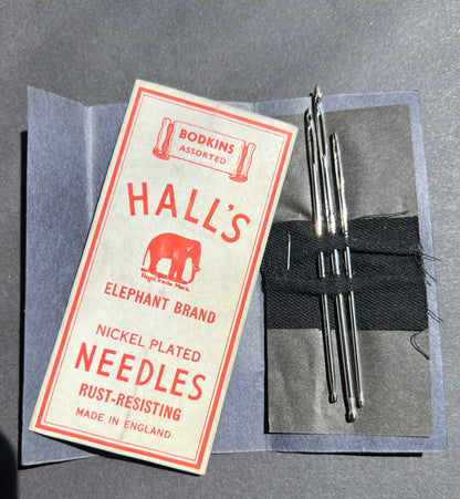 Vintage Elephant Brand BODKINS - 3 needles - 7 - 8.7cm Long