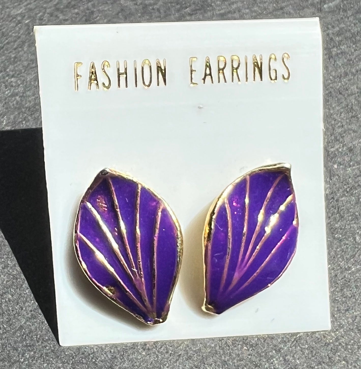 Little Enamel Leaf 1980s Stud Earrings