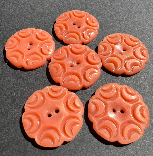 5 or 6 Pretty Pumpkin Coloured 2.2cm Vintage Buttons