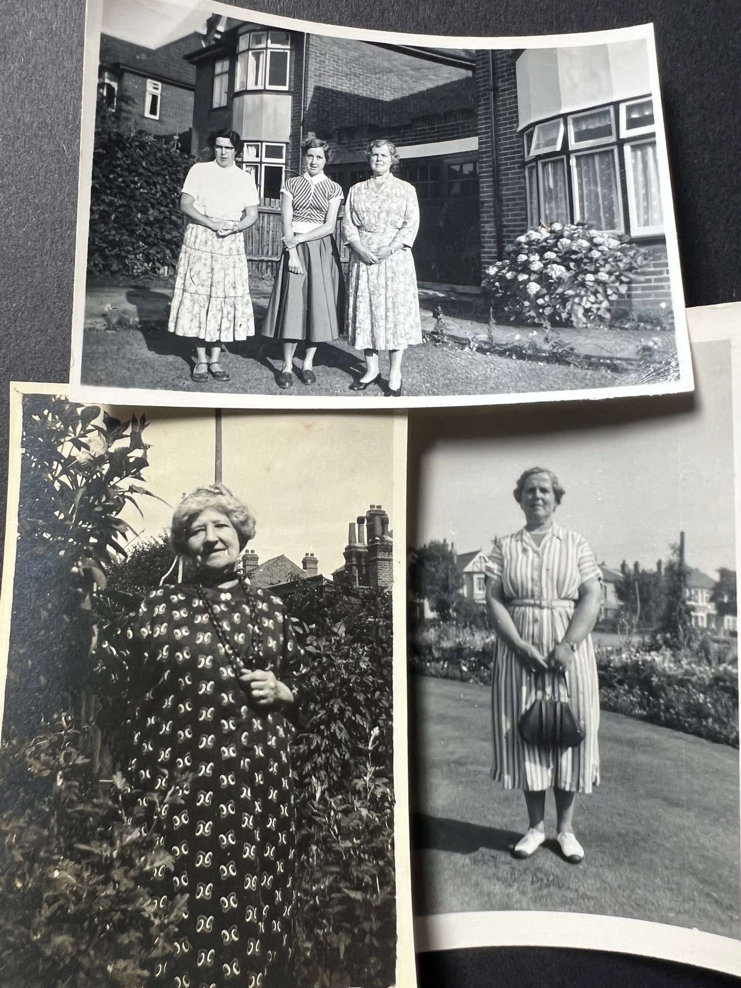 21 Old Photos 1930s-60s of Well Dressed Ladies  (F30)