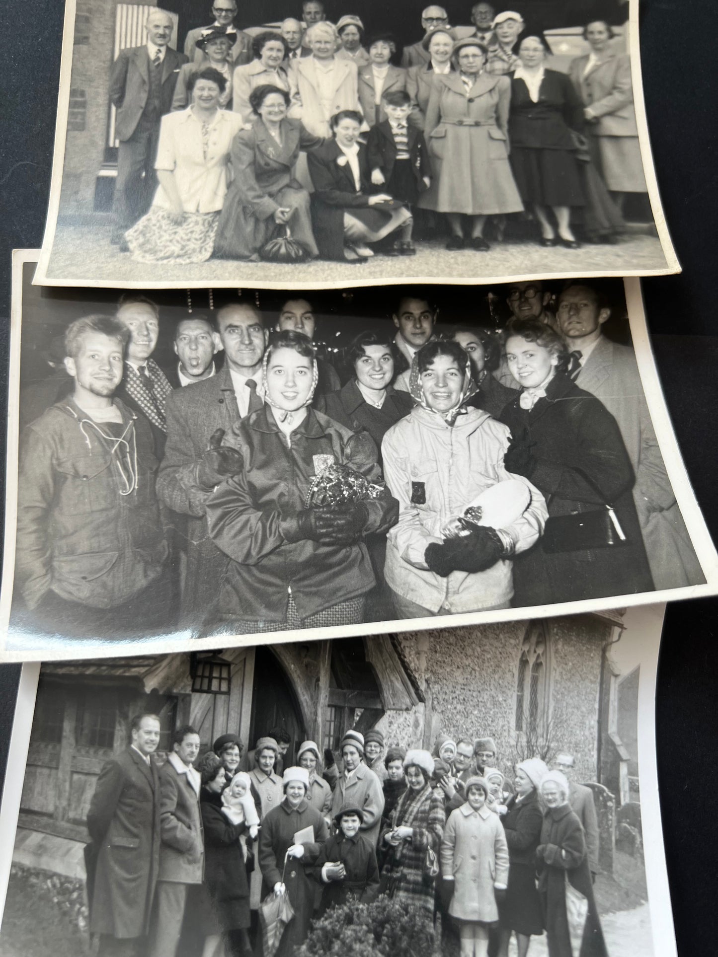 15 Old Photos of Groups of People (F36)