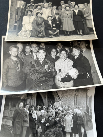 15 Old Photos of Groups of People (F36)