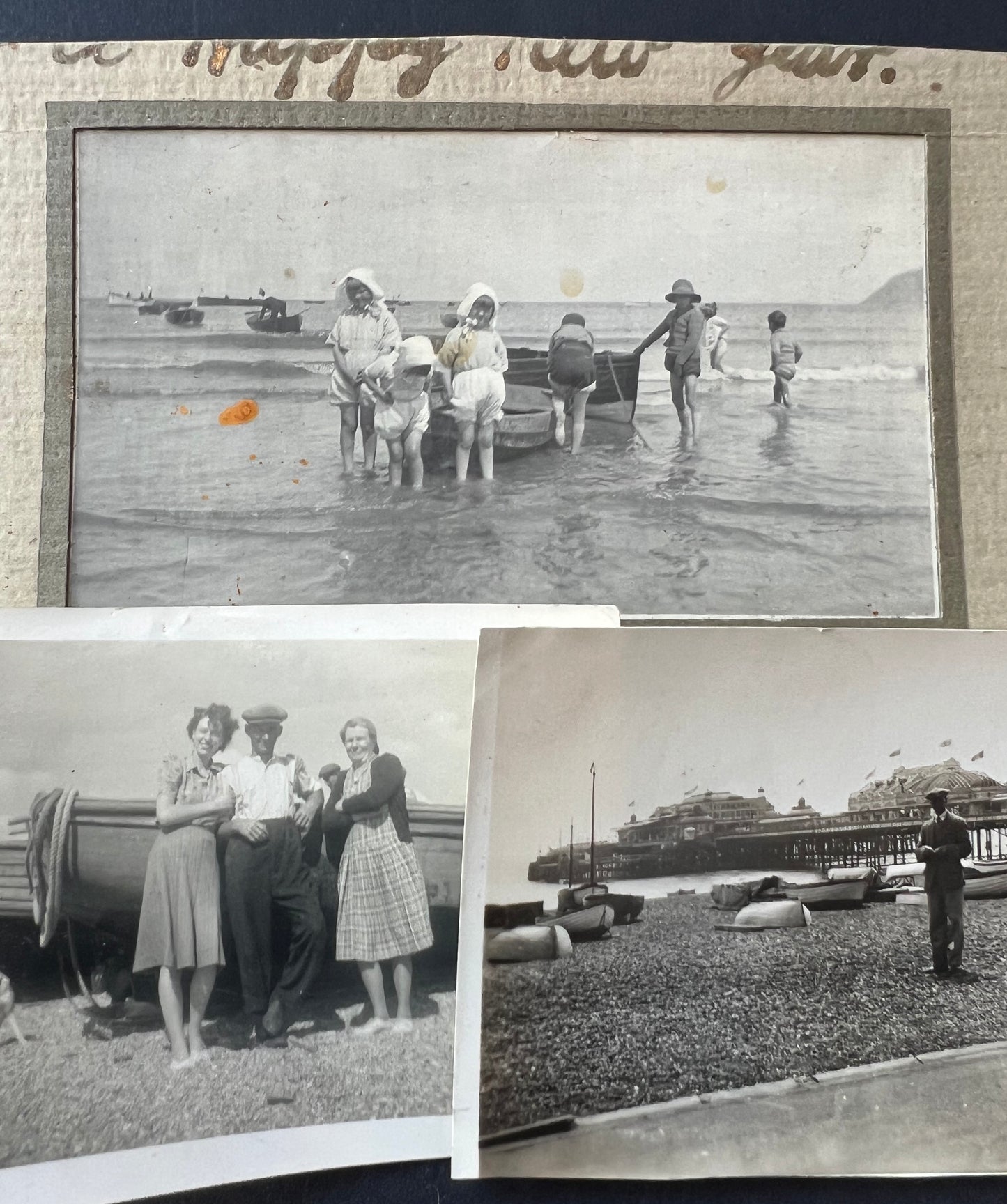 11 Old Photos of People and Boats on Beaches (F38)