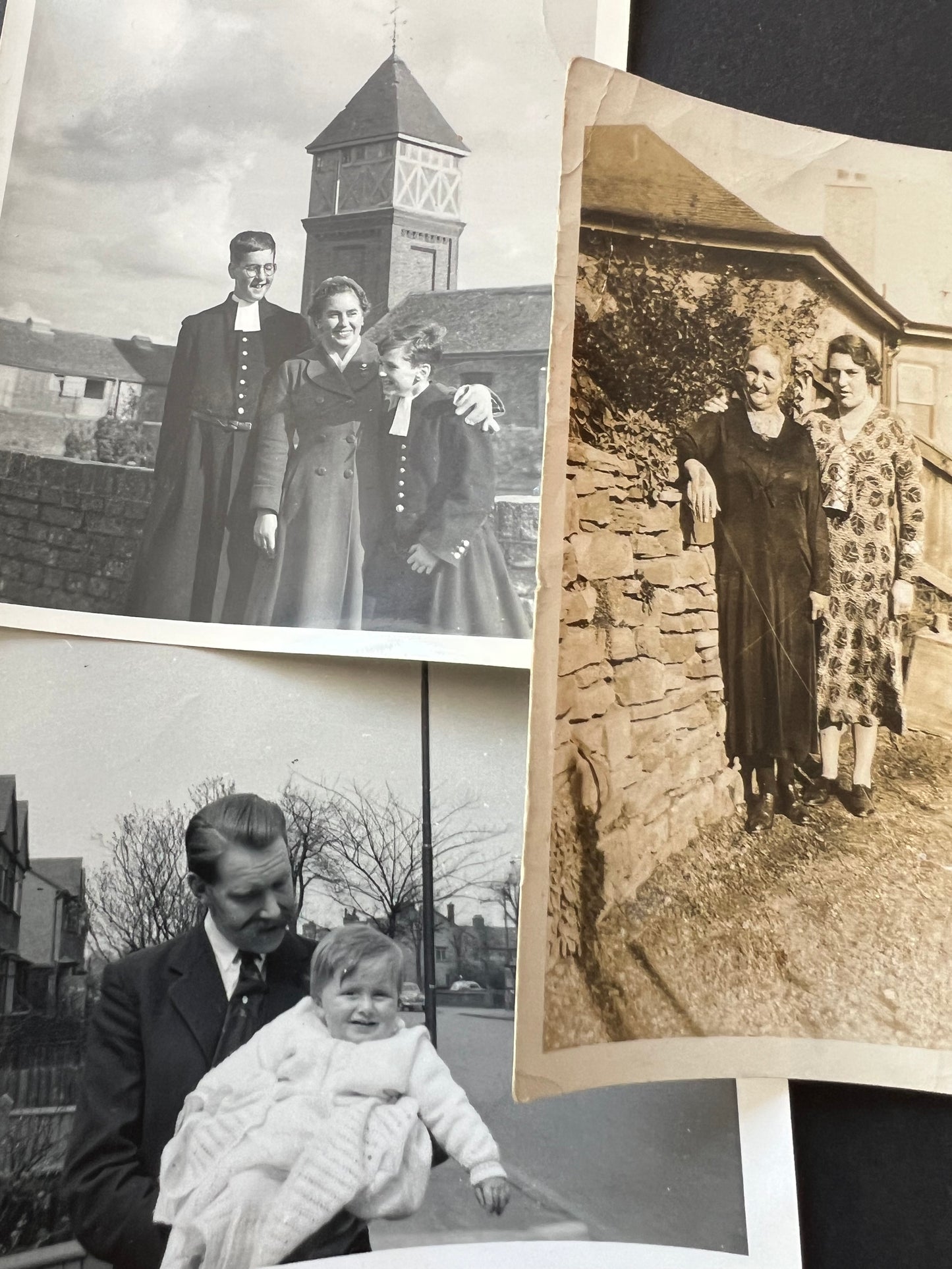 12 Old Photos of People on The Street (F39)
