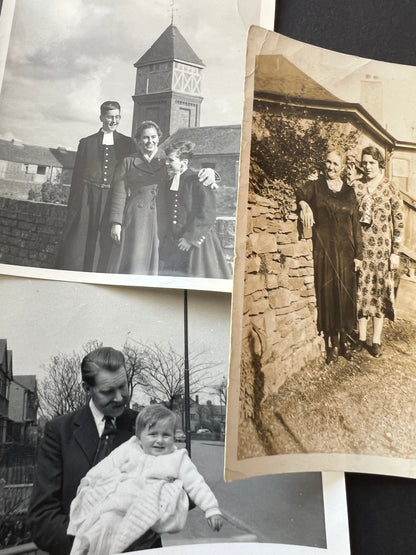 12 Old Photos of People on The Street (F39)