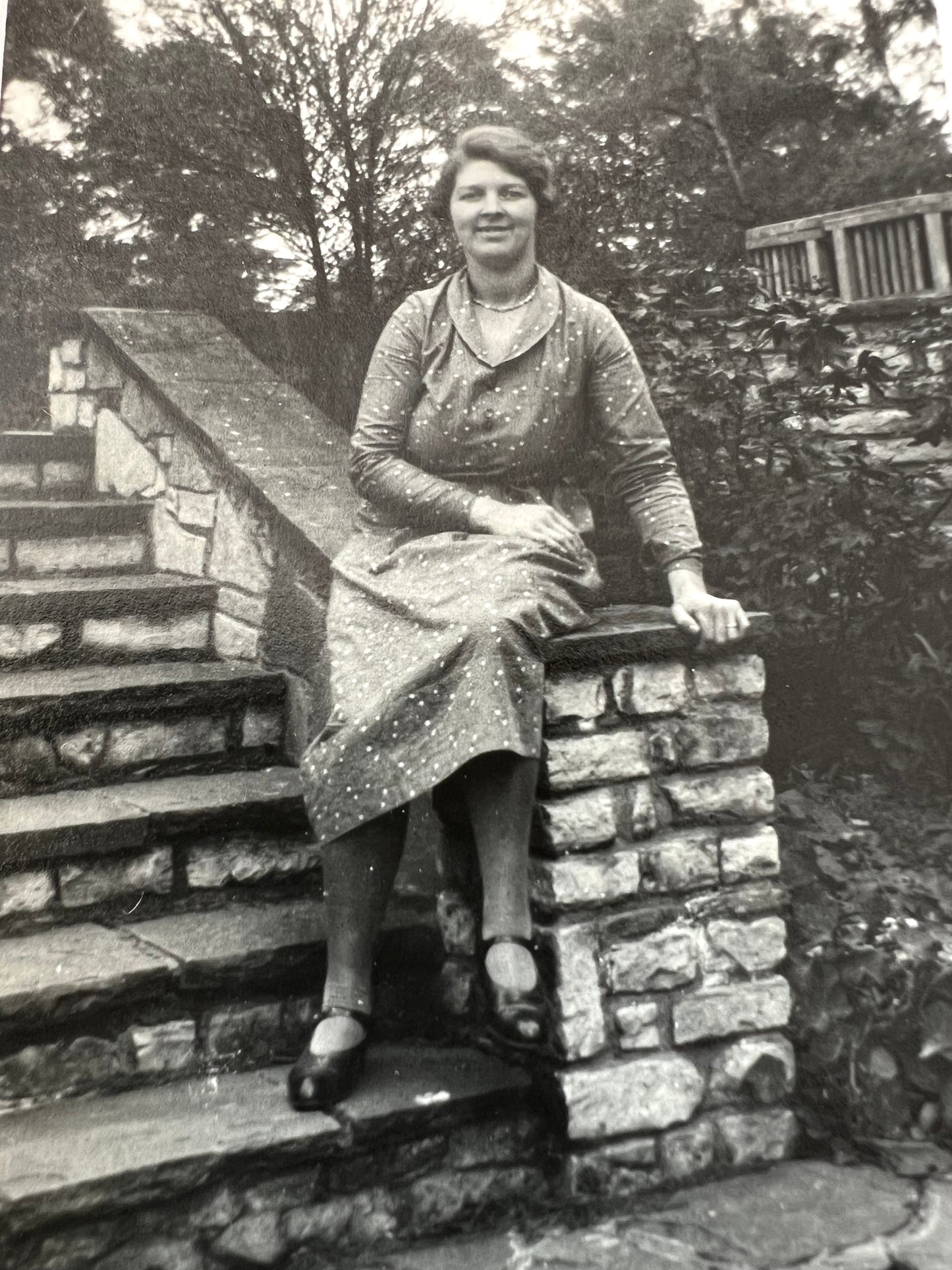 15 Old Photos of People Sitting on Walls 1920s - 50s (F1)