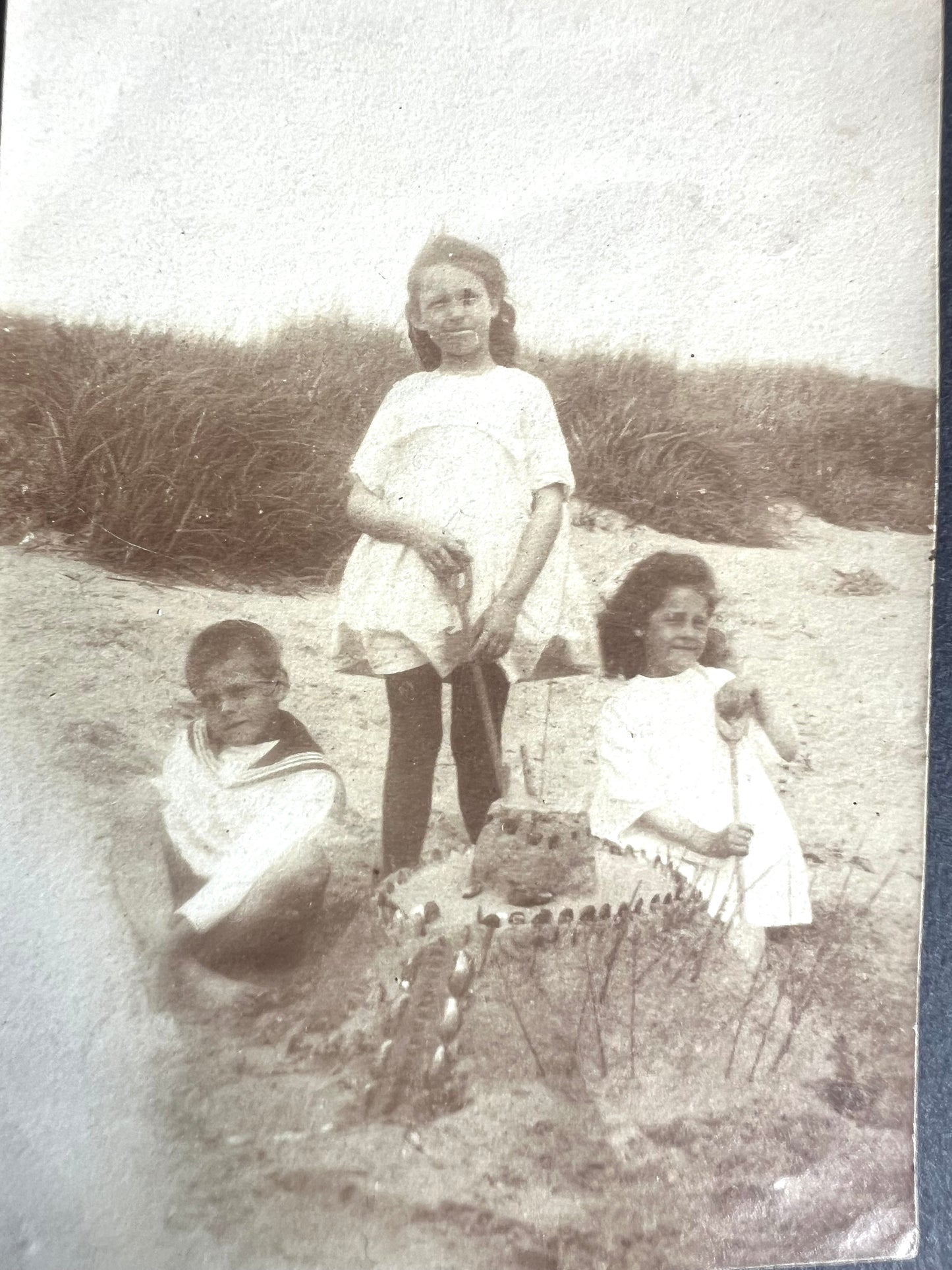 11 Old Photos 1920s -40s of Buckets and Spades and Sandcastles (F52)