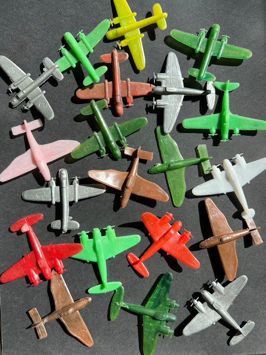 20 or 40 Vintage 1950s/60s Toy Planes Made in Hong Kong