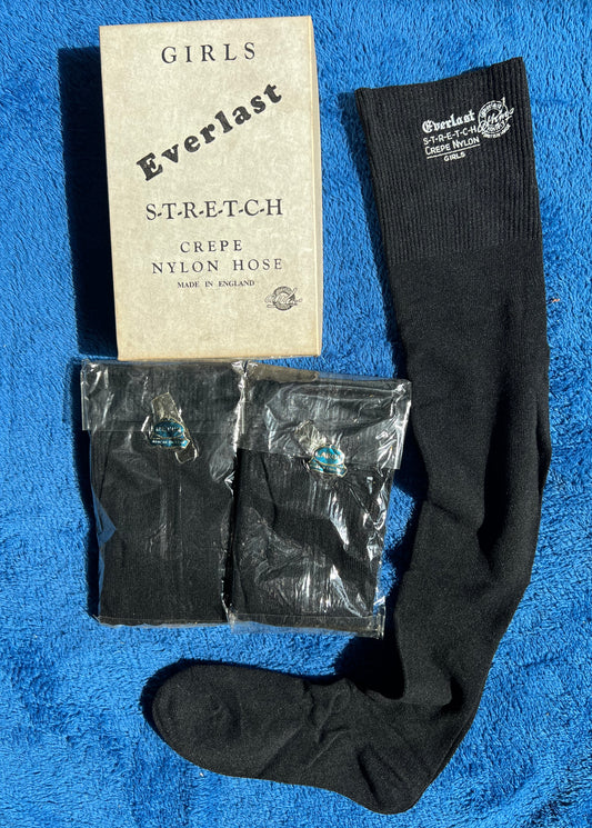 Vintage Box of 3 pairs of GIRLS Everlast S-T-R-E-T-C-H CREPE NYLON HOSE British Made
