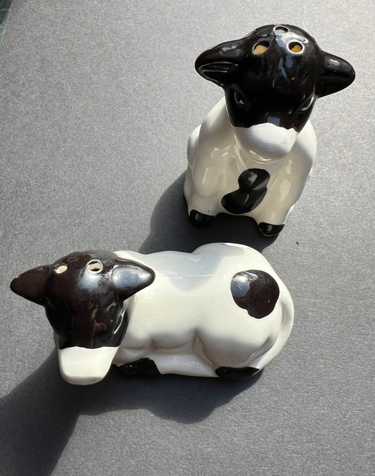 Pair of Ceramic Cows Salt & Pepper Cruet Set- Old Shop Stock