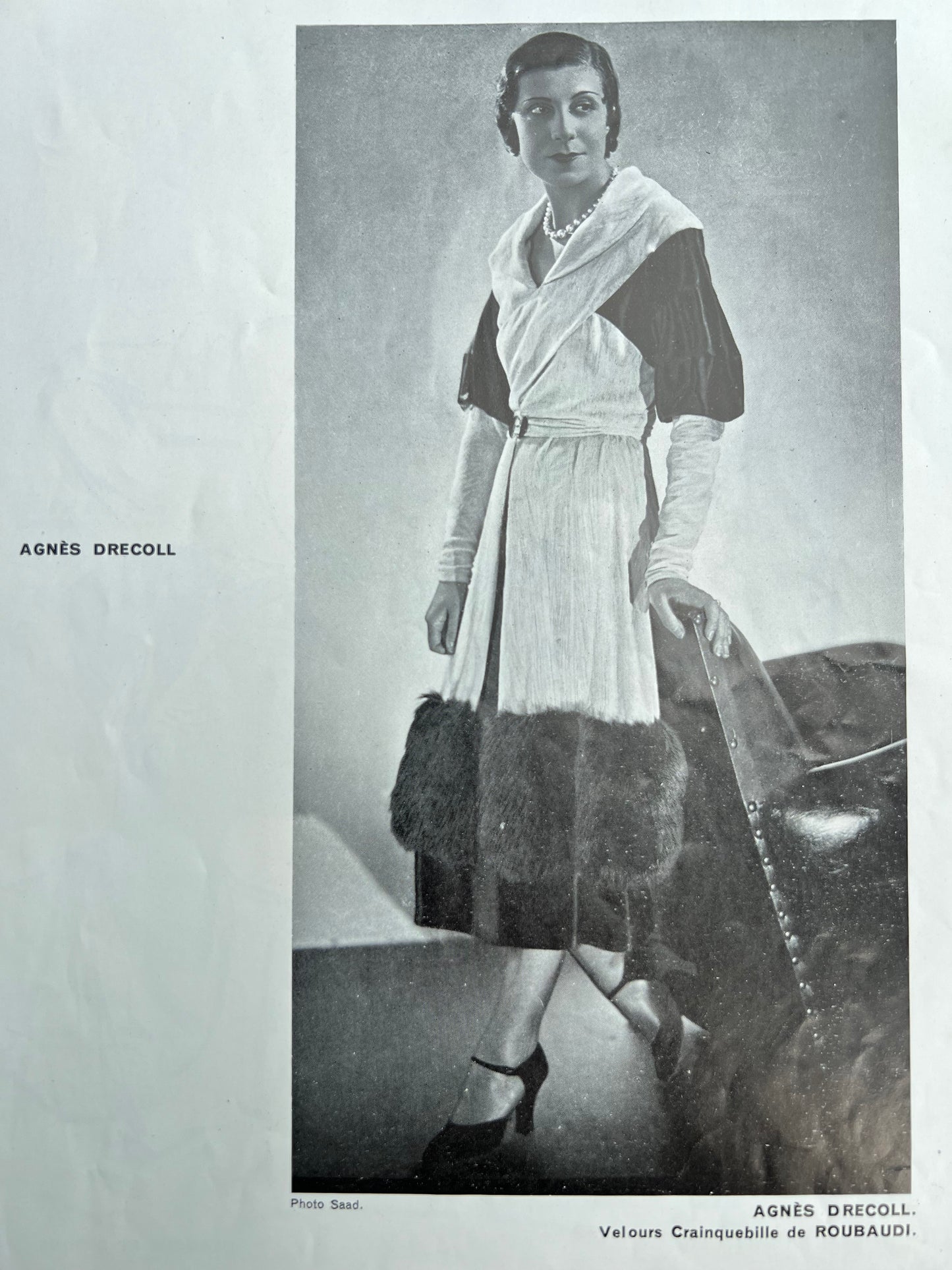 September 1932 L'OFFICIEL DE LA COUTURE - PARIS.. 75 Pages in English and French