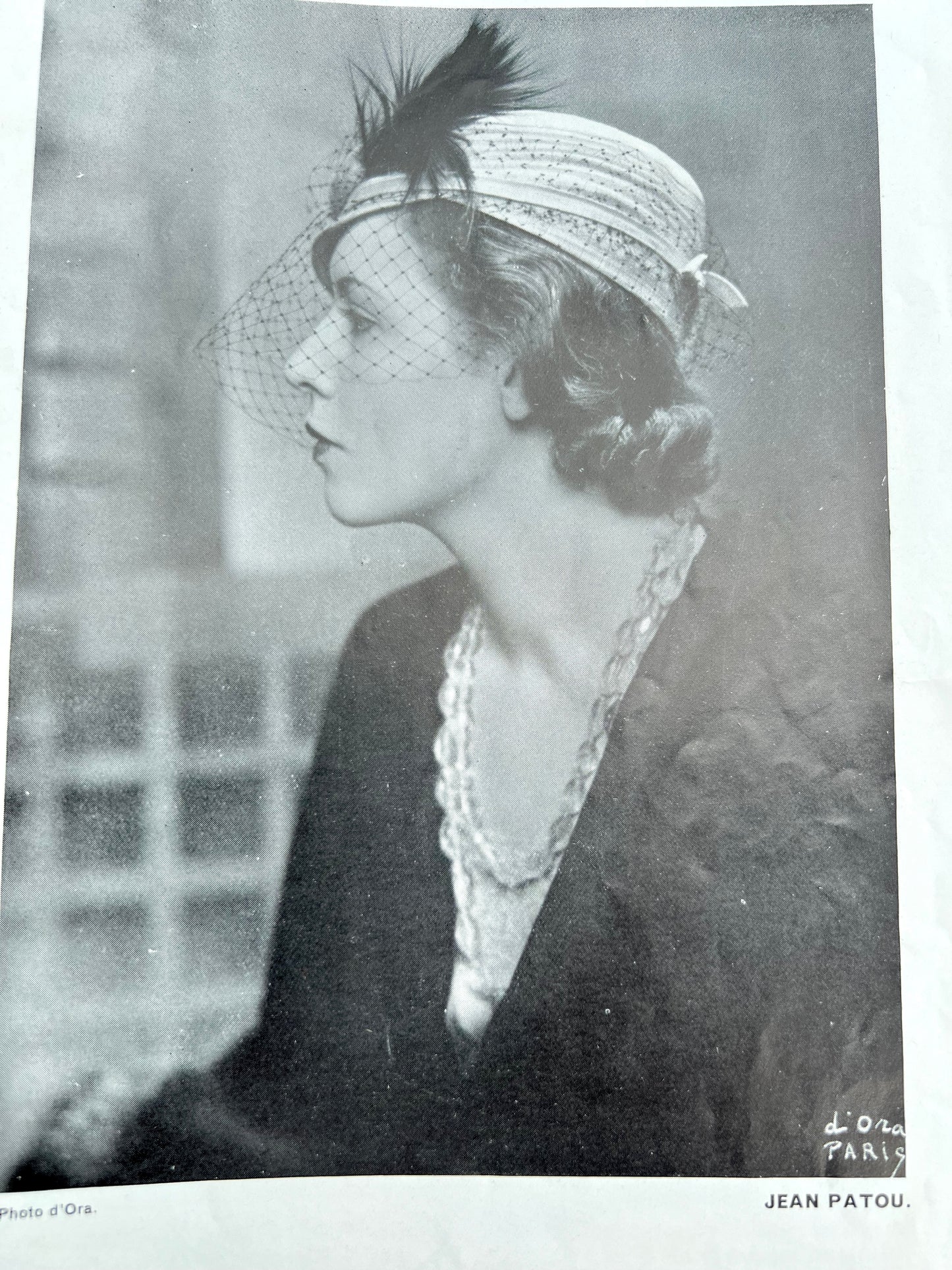 June 1933 L'OFFICIEL DE LA COUTURE - PARIS.. 92 Pages in English and French