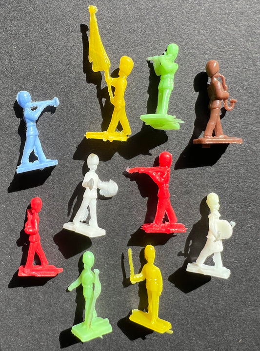 10 Tiny Vintage Soldiers