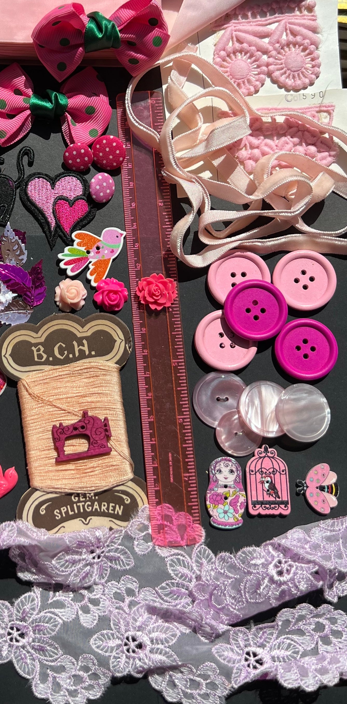 Pink Vintage Craft Pack Incl.Lots of Trim, Ribbon, RicRac, Patches, Cabochons, Feather Sequins Etc