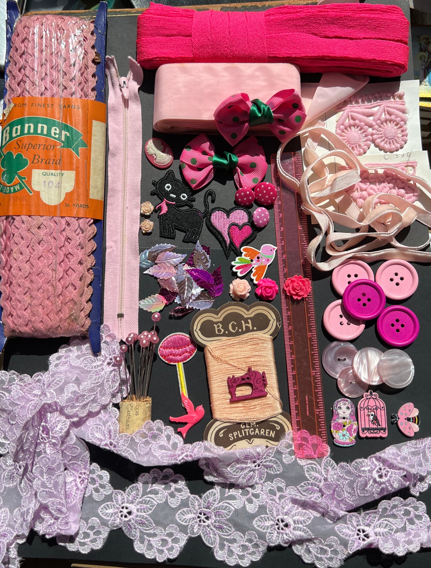 Pink Vintage Craft Pack Incl.Lots of Trim, Ribbon, RicRac, Patches, Cabochons, Feather Sequins Etc