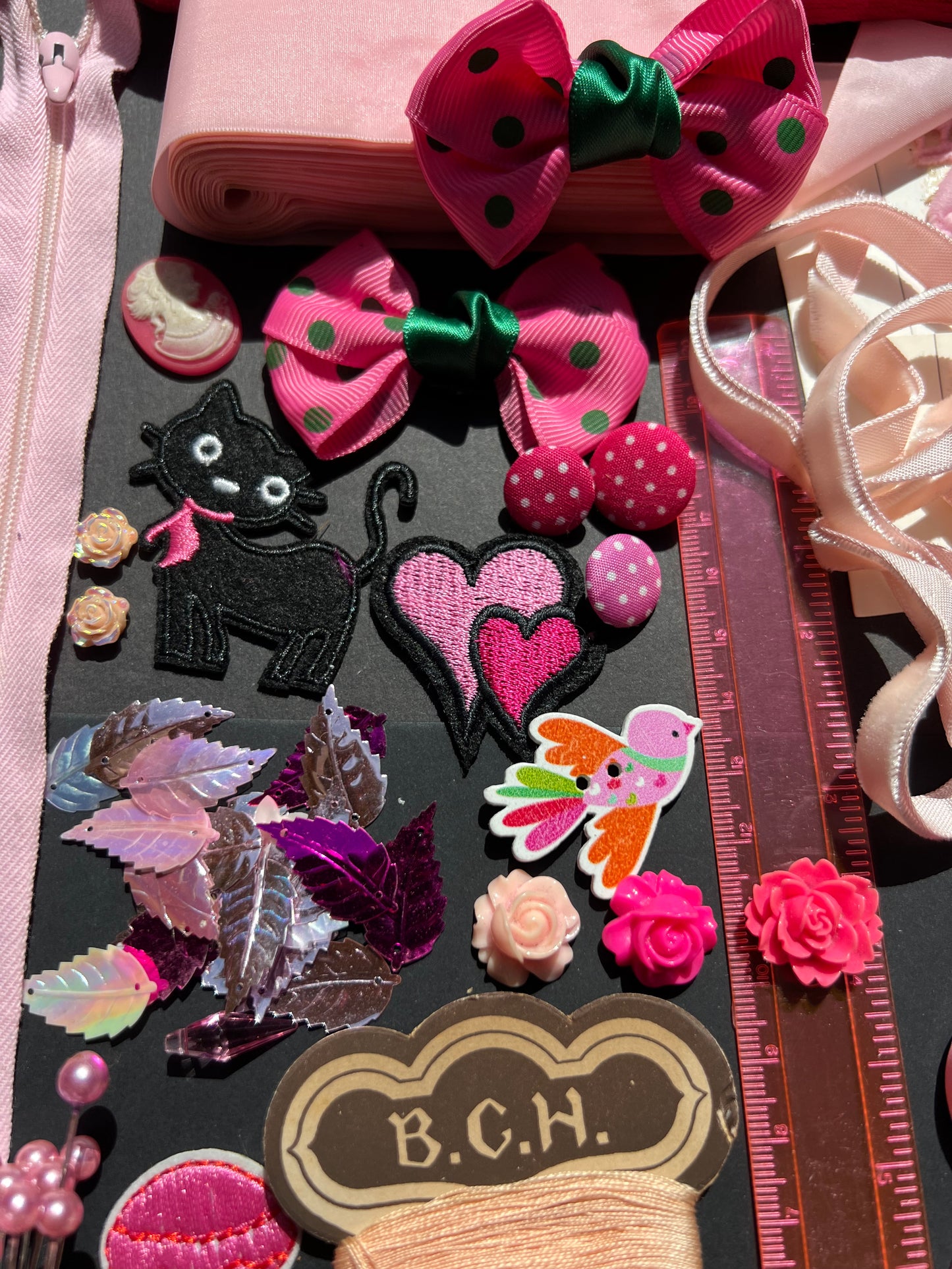 Pink Vintage Craft Pack Incl.Lots of Trim, Ribbon, RicRac, Patches, Cabochons, Feather Sequins Etc