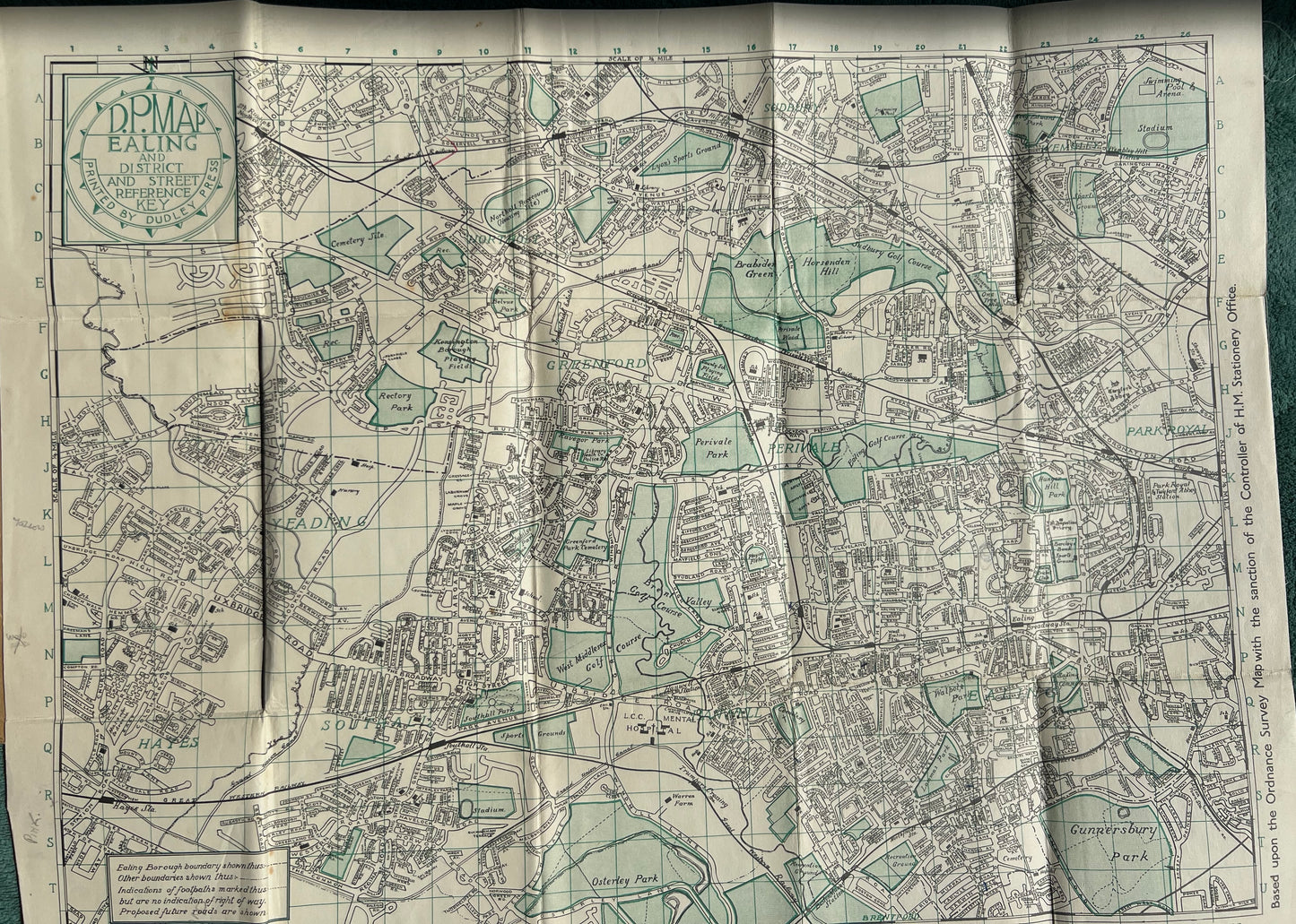 1940s Cloth Map of EALING & DISTRICT